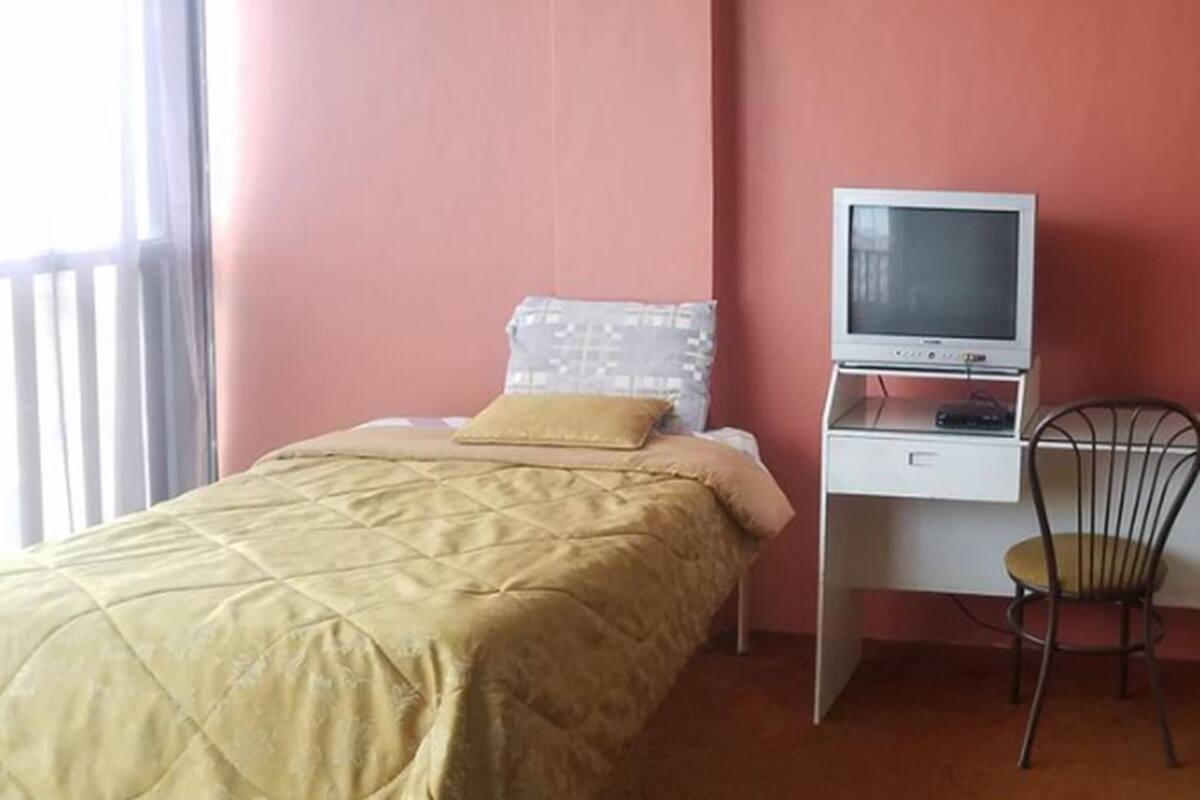 Blackout curtains, soundproofing, iron/ironing board, free WiFi