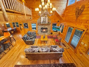 Télévision, cheminée, lecteur de DVD