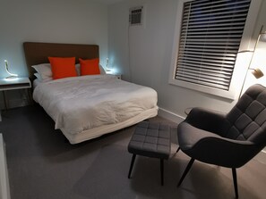 2 makuuhuonetta, silitysrauta/-lauta, ilmainen Wi-Fi, vuodevaatteet