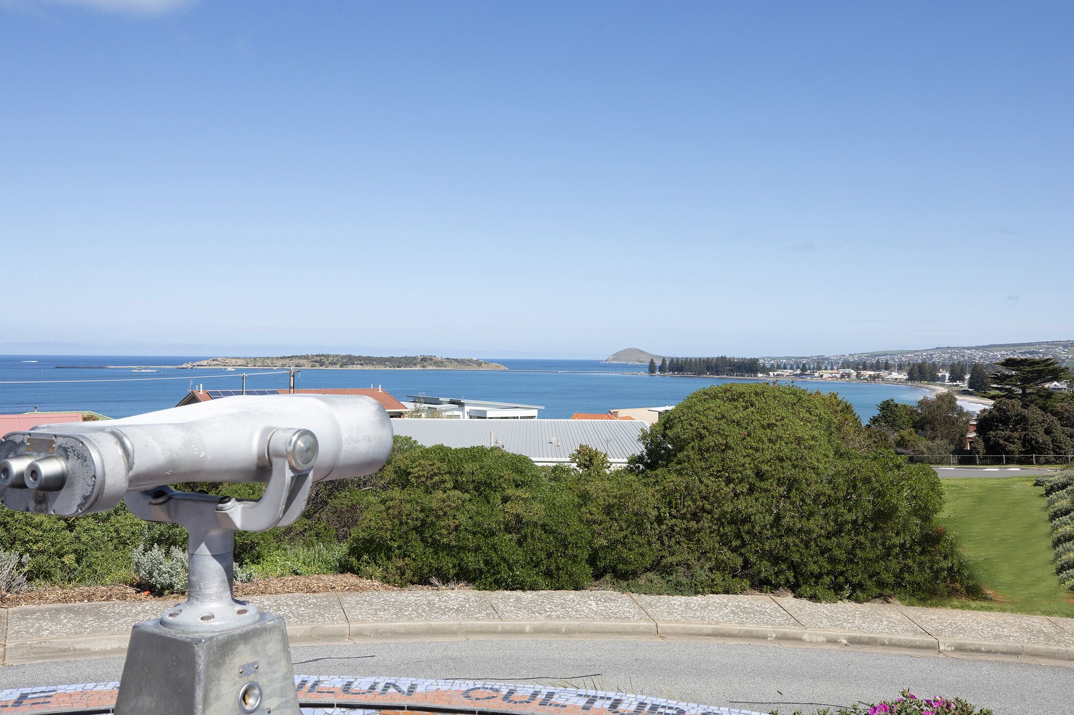 3BR Contemporary Home with SeaViews — image 6