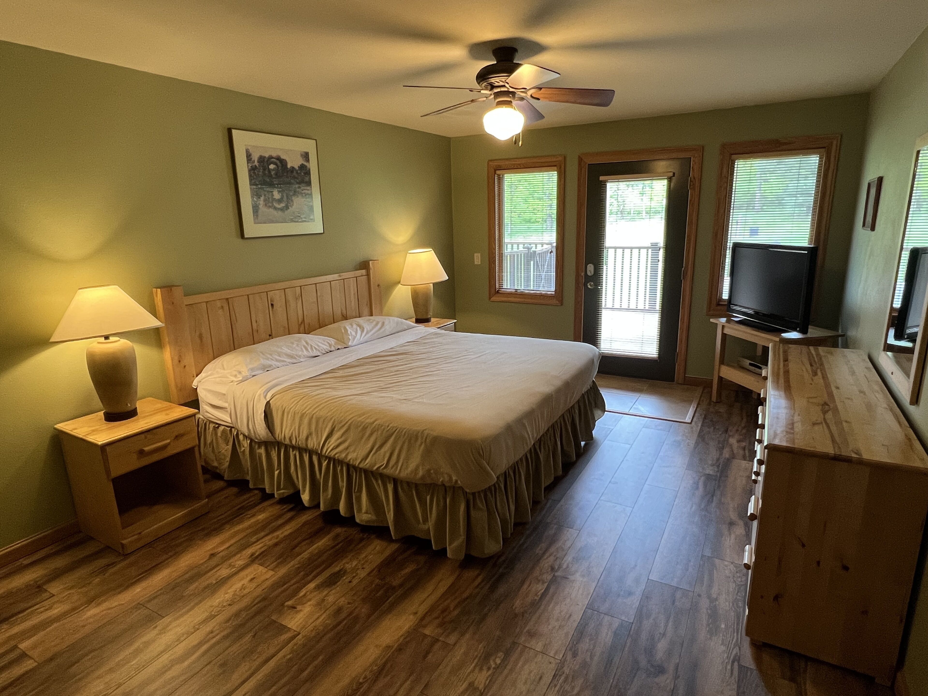 Northern Bay - 4 bed on Castle Rock Lake, Kayaks and Paddle Boards Included