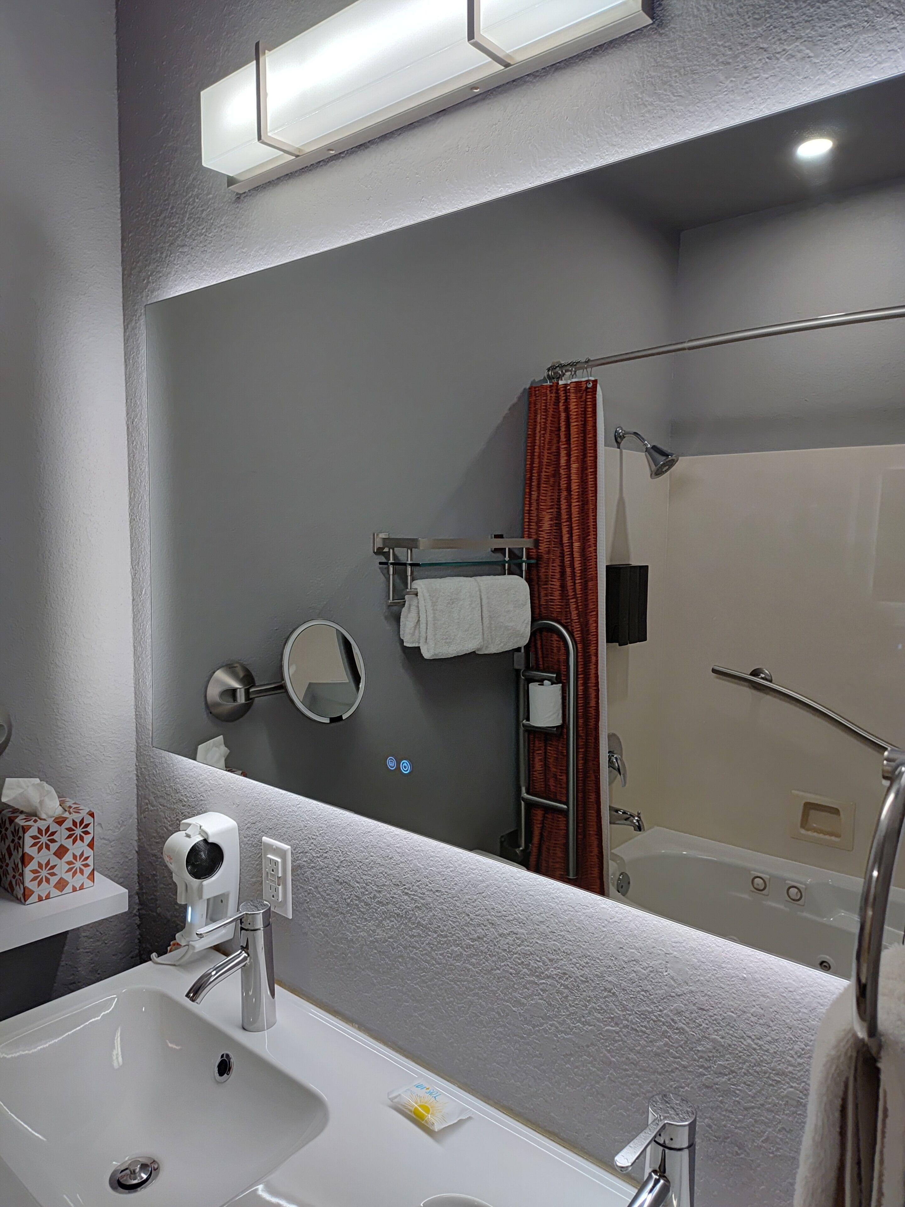 Bathtub, jetted tub, hair dryer, towels