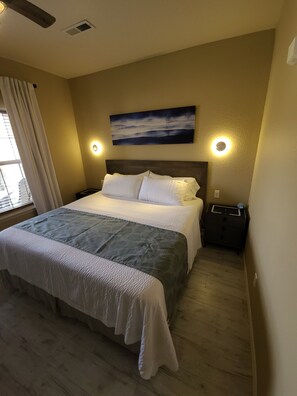 1 dormitorio, tabla de planchar con plancha, wifi gratis y ropa de cama