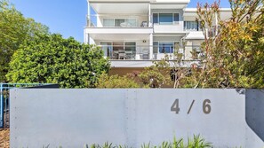 Exterior - Luxury Boardwalk Apartment - Unit 7 (NAROOMA)