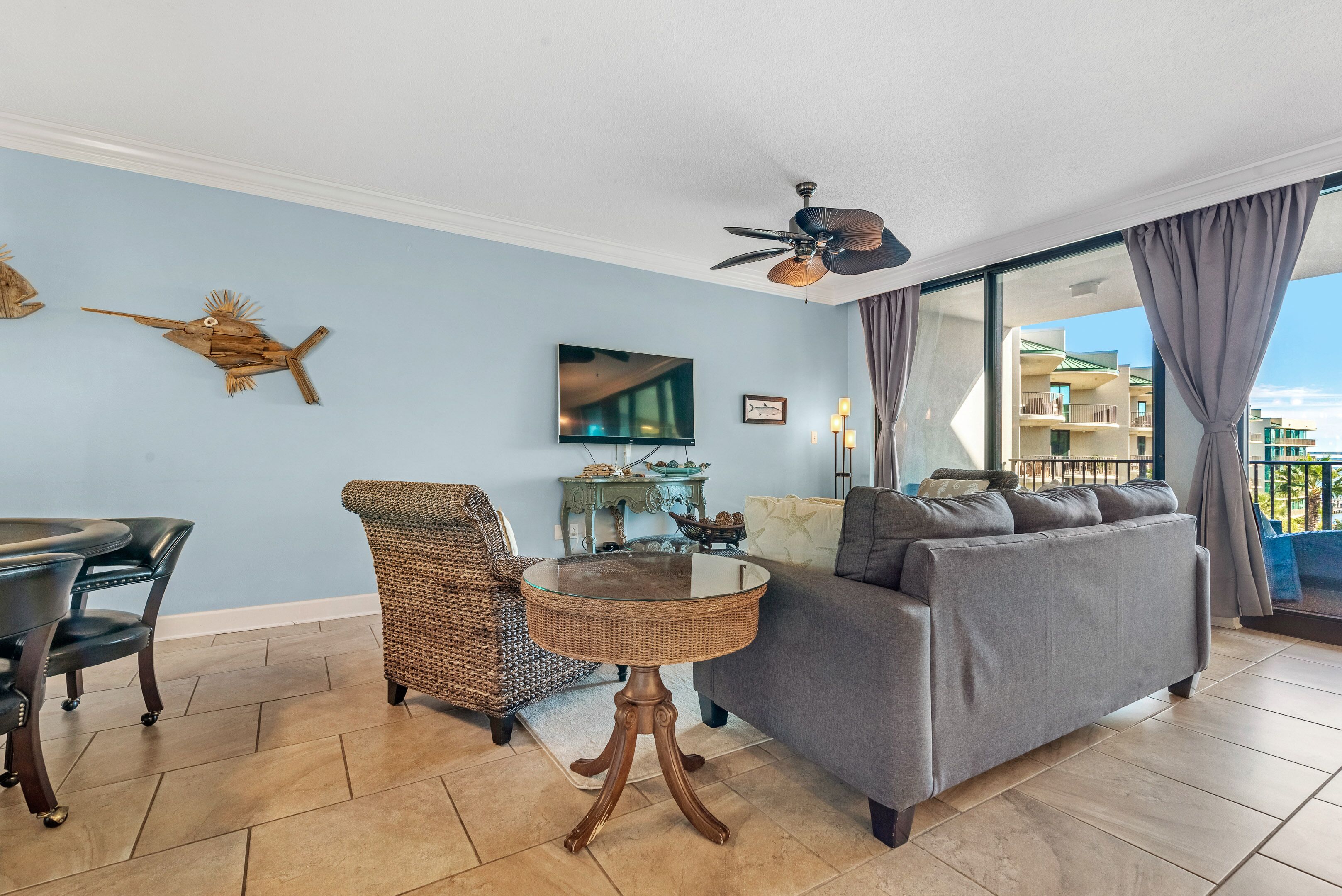 Phoenix on the Bay-  views of the Pass! Sleeps 8, 4th floor 