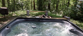 Hickory Ridge - HotTub, Hickory Ridge - HotTub - GSMNP, NOC, Train and Fontana Lake