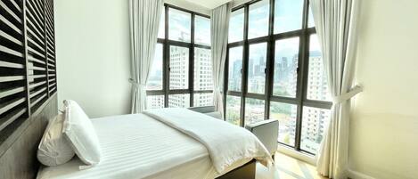 Deluxe Apartment, 4 Bedrooms, City View