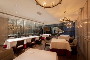 Restaurant - Hotel Mvsa (Taipei)