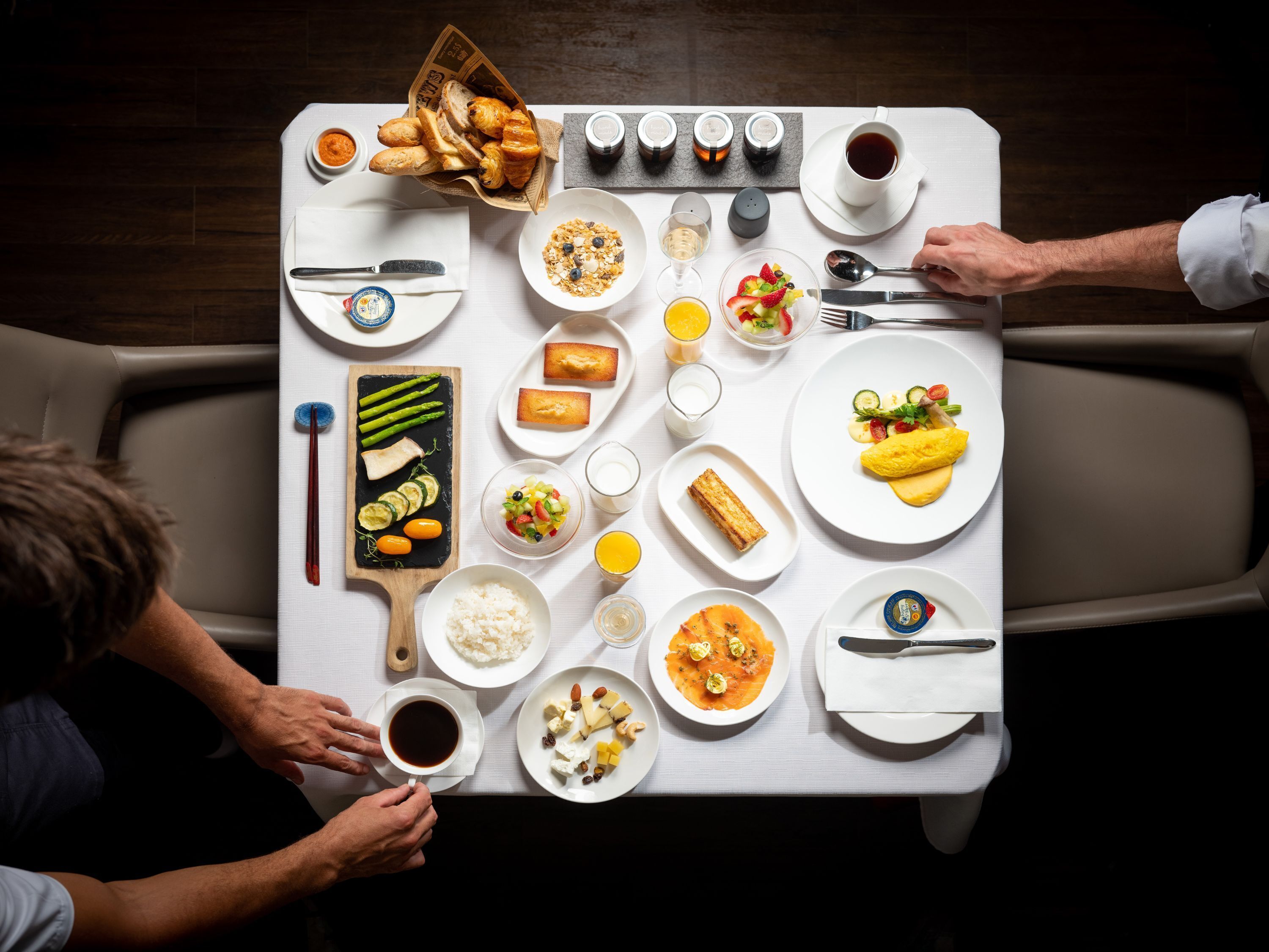 daily cooked-to-order breakfast (twd 1408 per person)