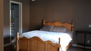 4 bedrooms, WiFi, bed sheets
