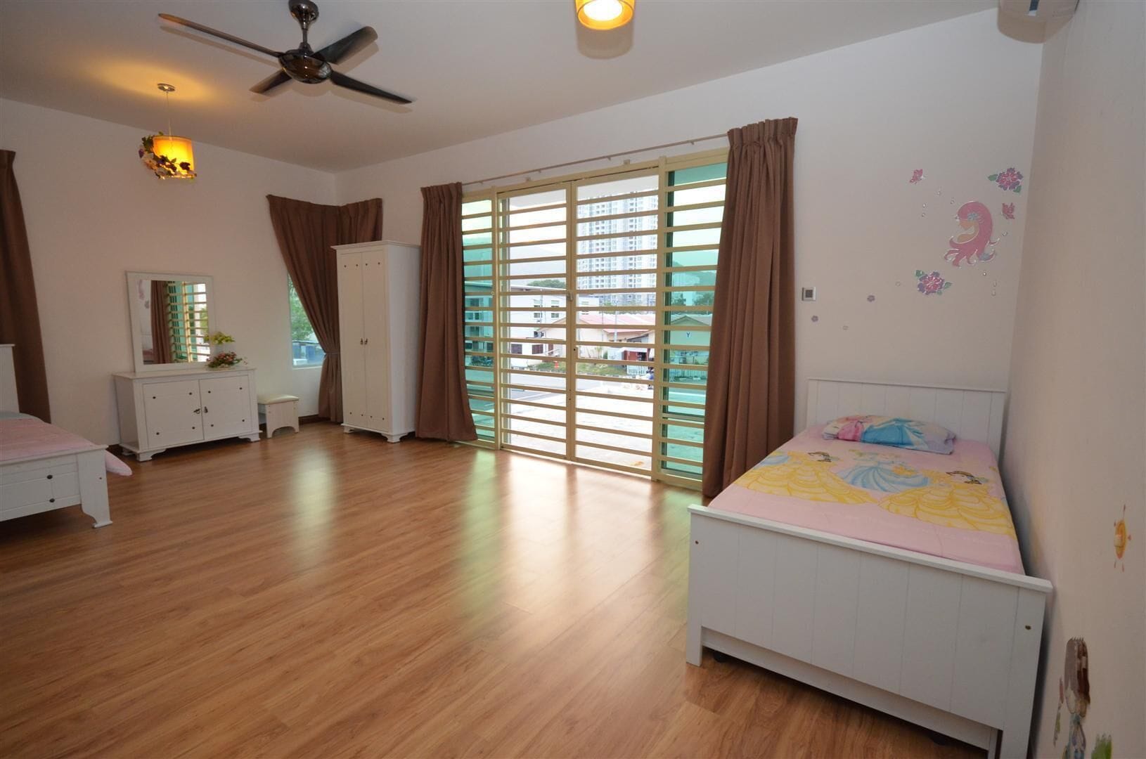 Felicia Home Unit 1 | 7 kamar tidur dan Wi-Fi gratis