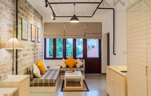 Lobby sitting area - Blackout (Colombo)