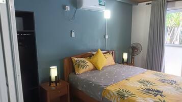 Double Room | Hypo-allergenic bedding, in-room safe, desk, laptop workspace