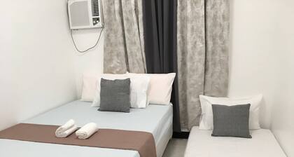 Bolinao Transient House Near Patar Beach for 8-15 + Wifi+ Breakfast