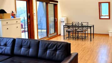 Premium House, 3 Bedrooms | Living area