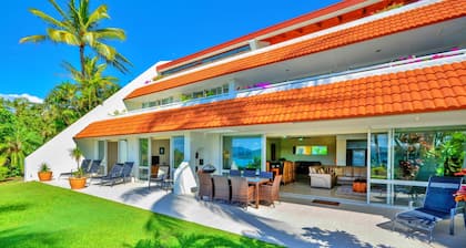 Bella Vista East 3 Luxury Ocean Views Large Flat Grassed Area + Buggy