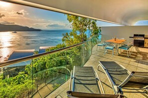 Balcony - Waves 5 Luxury 3 Bedroom (Whitsundays)
