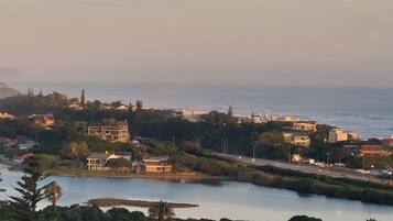 ด้านหน้าที่พัก