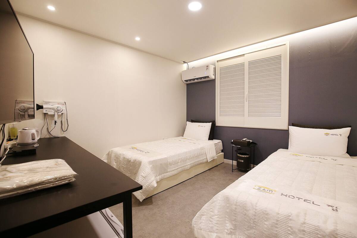 Zweibettzimmer