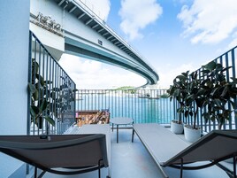 Harbor Terrace Twin Room, Non Smoking | Terrace/patio