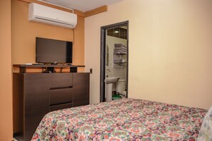 2 Schlafzimmer, Zimmersafe, Bügeleisen/Bügelbrett, WLAN
