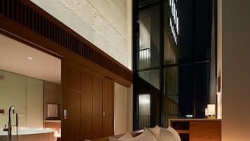 Panorama Suite (11th/13th Floor) | In-room safe, desk, blackout drapes, free WiFi