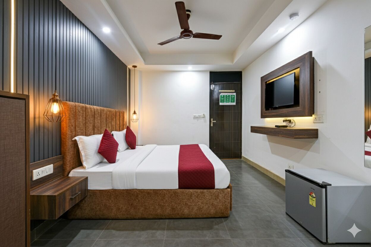 43-inch Smart TV with satellite channels, TV, first-run films