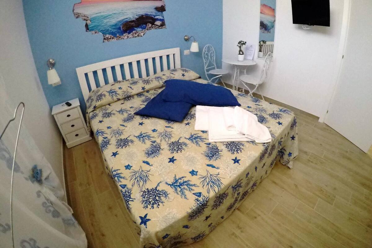 Comfort Double Room | Desk, blackout drapes, iron/ironing board (on request), WiFi (free)