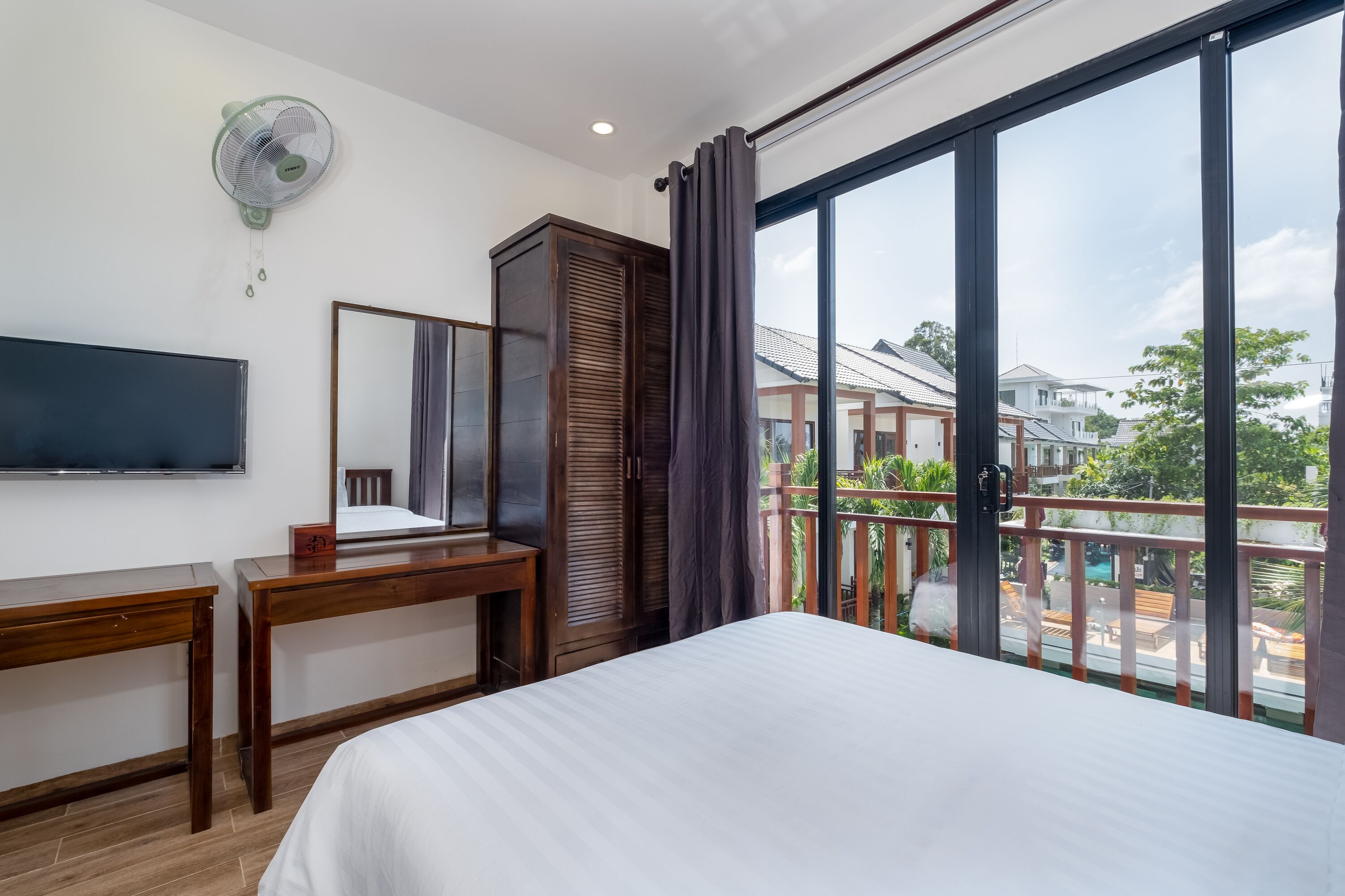 family suite | 1 bedroom, memory-foam beds, minibar, individually decorated