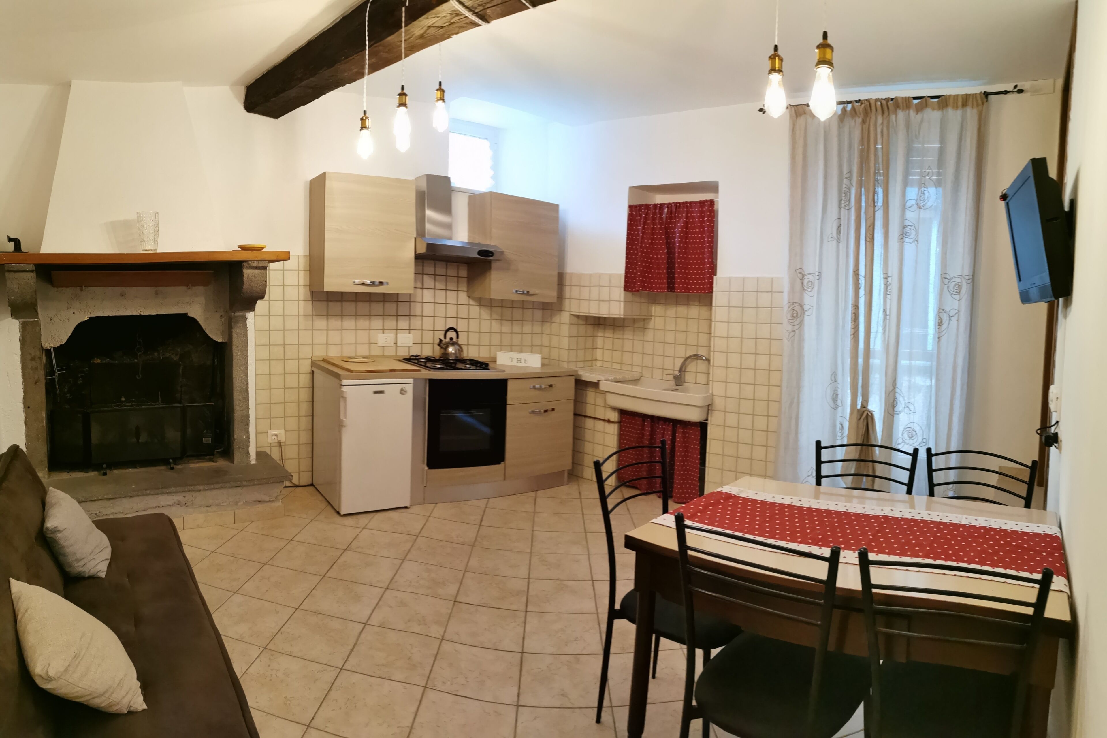 Entire house in the historic center of Bagnoregio