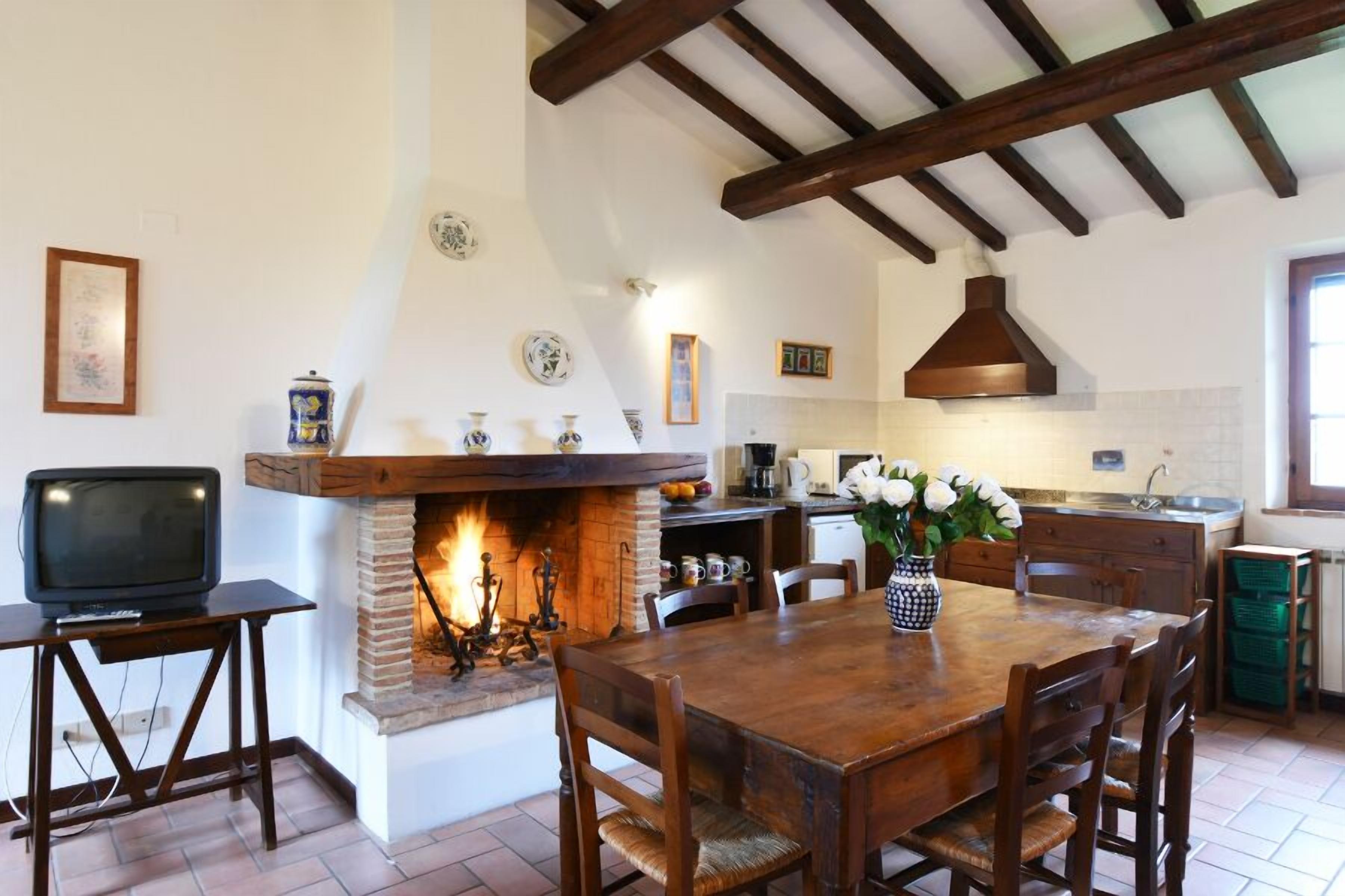 Apartment, 2 Bedrooms (Verde) | Private kitchen | Fridge, microwave, stovetop, espresso maker