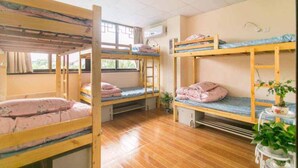 Unclassified image, 4 of 29, button - suzhou xunsu hostel (Suzhou)