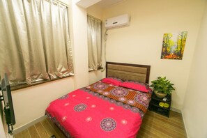Comfort Double Room, Non Smoking | Blackout drapes, free WiFi - suzhou xunsu hostel (Suzhou)