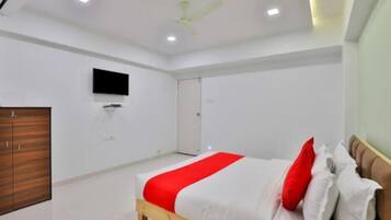 Classic Room | 4 bedrooms, free WiFi