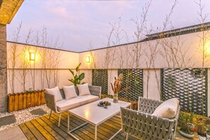 Quarto casal exclusivo, para não fumantes | Cortinas blackout, Wi-Fi de cortesia, roupa de cama