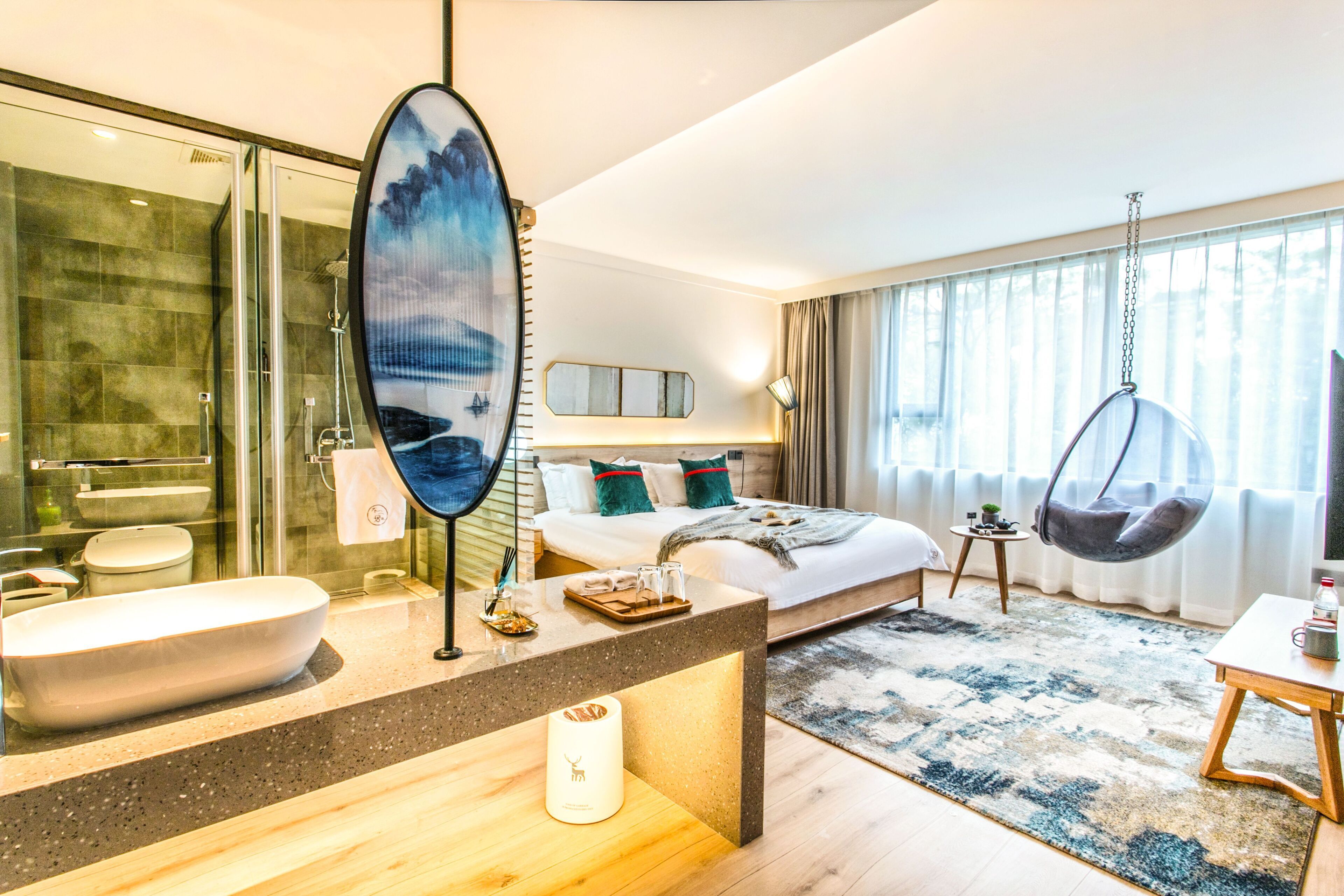 Elite Double Room, Non Smoking | Blackout drapes, free WiFi, bed sheets