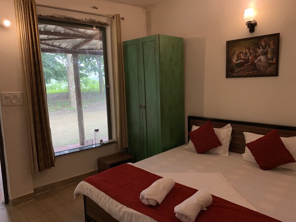 Ganga Yog Retreat By Yog Gurukul - Rishikesh