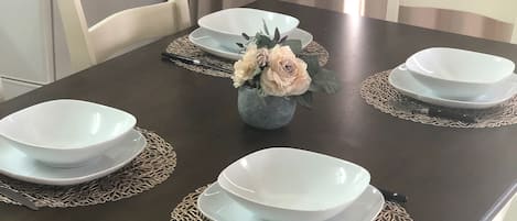 Whole Building | Living area | Flat-screen TV