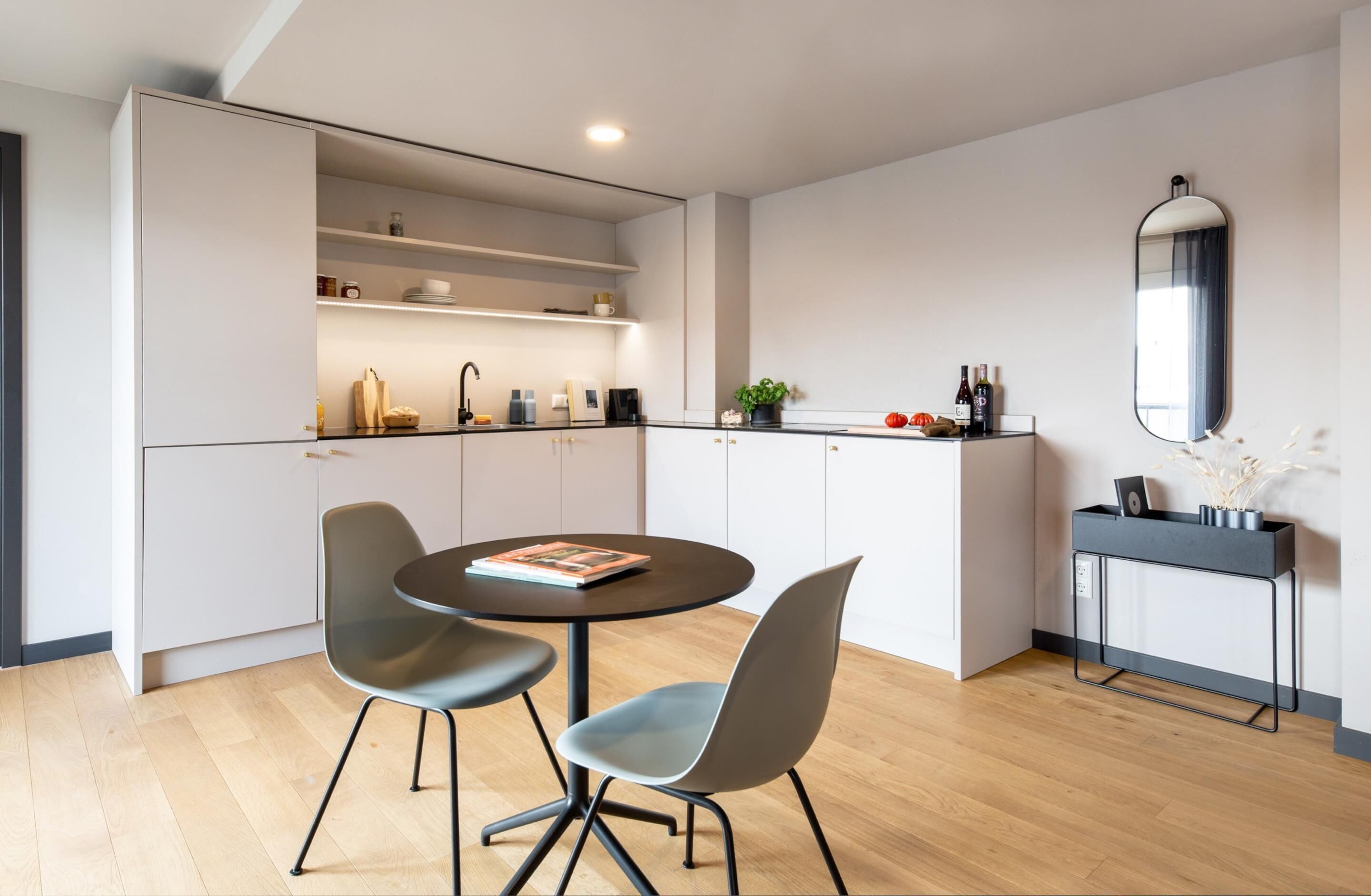 Luxury Studio, 1 Queen Bed, Balcony (Full Kitchen) | In-room safe, laptop workspace, soundproofing, iron/ironing board