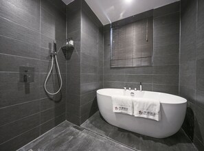 Chambre Double Supérieure | Salle de bain