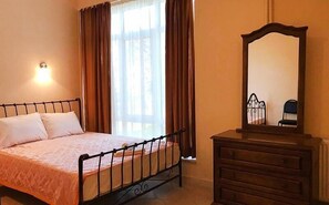 スタンダード ダブルまたはツインルーム | WiFi (無料)、ベッドシーツ