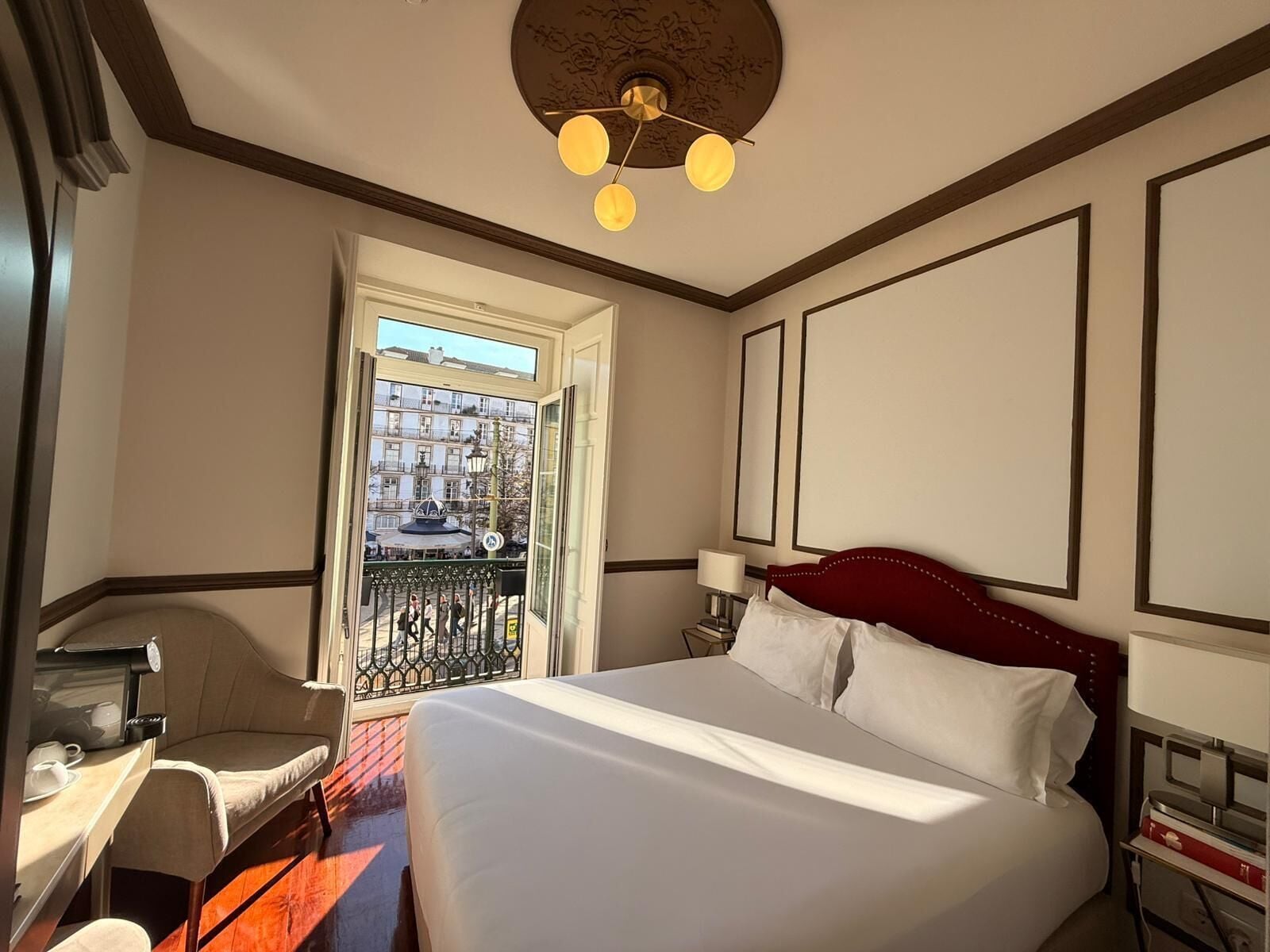 Rideaux occultants, chambres insonorisées, Wi-Fi gratuit, draps fournis