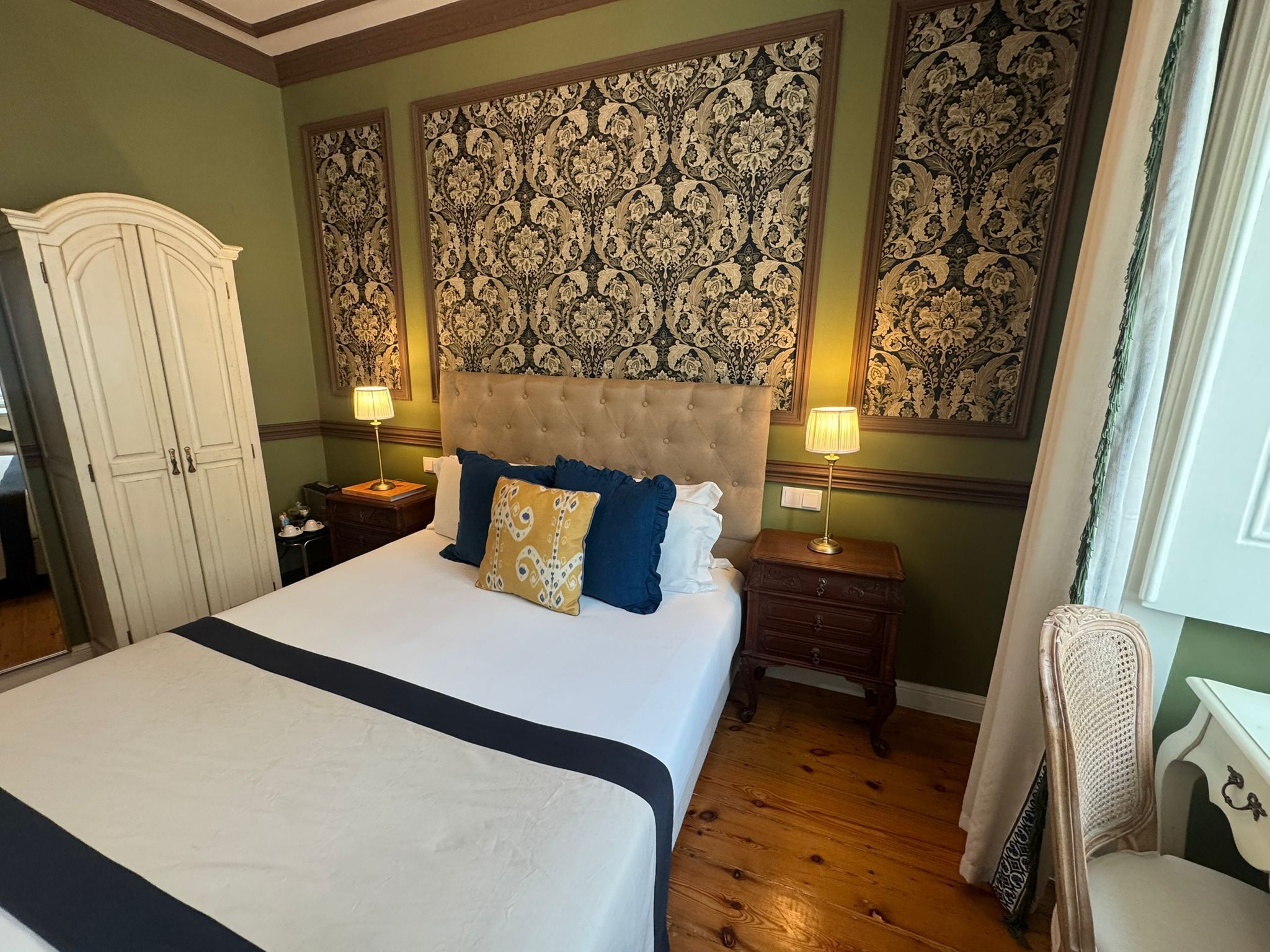 Rideaux occultants, chambres insonorisées, Wi-Fi gratuit, draps fournis