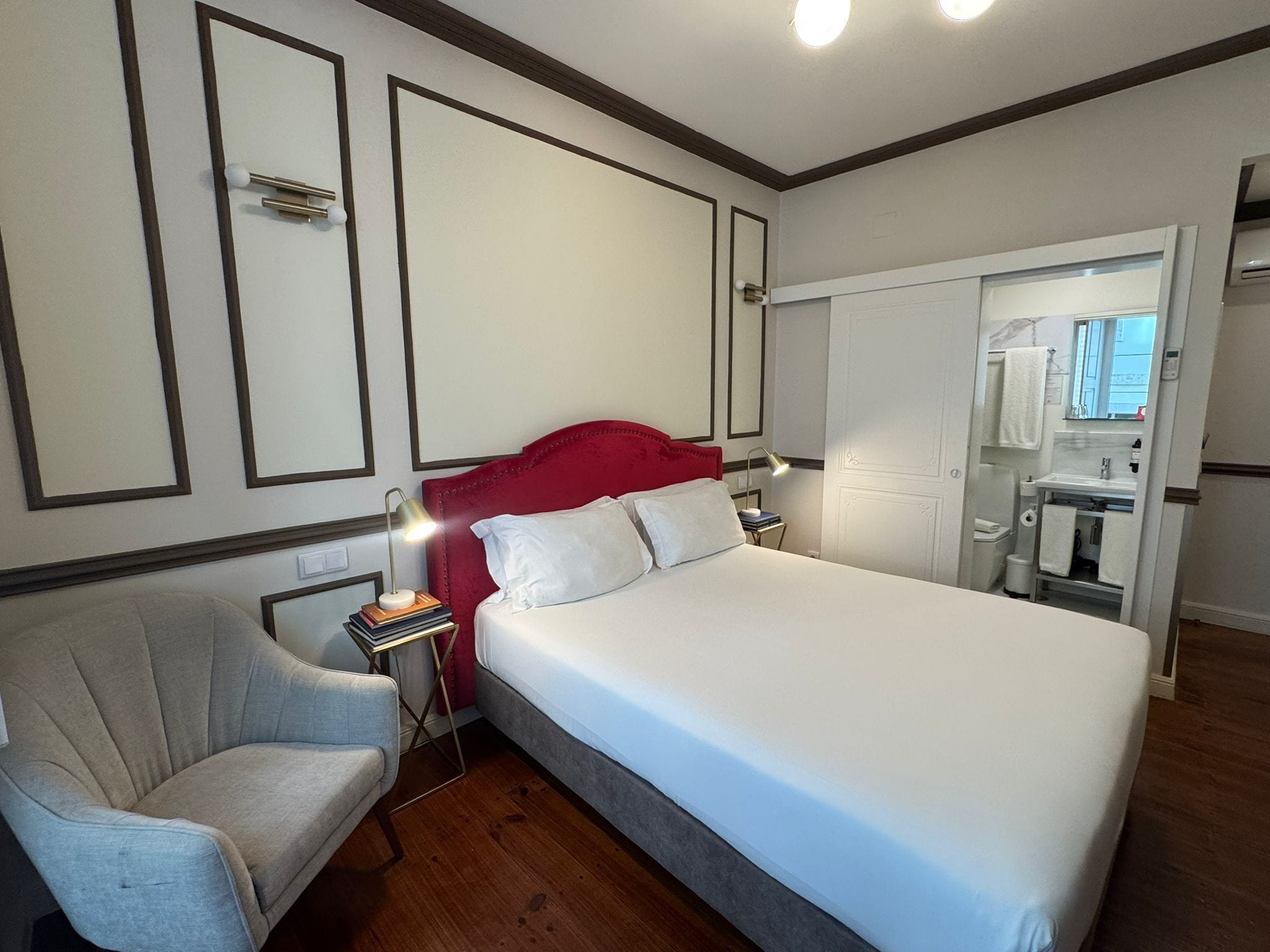 FERNANDO PESSOA 07 | Cortinas opacas, sistema de insonorización, wifi gratis y ropa de cama