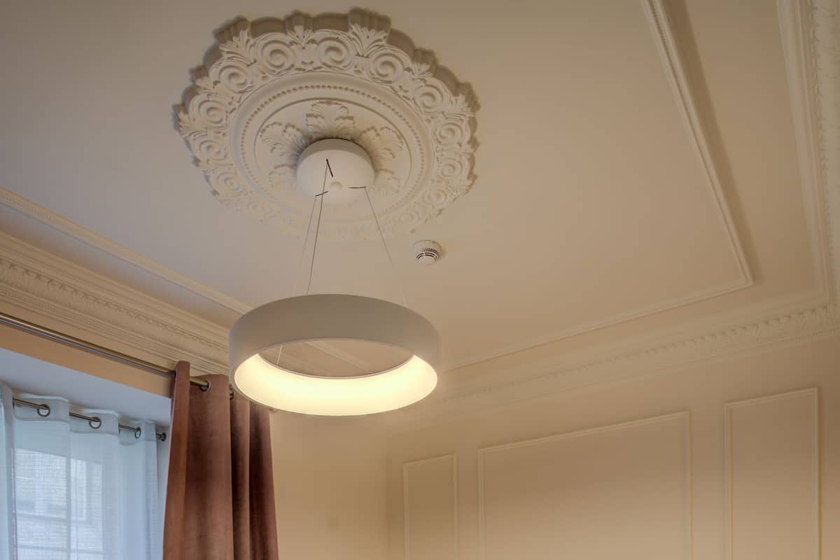 BOCAGE 05 | Blackout drapes, soundproofing, free WiFi, bed sheets