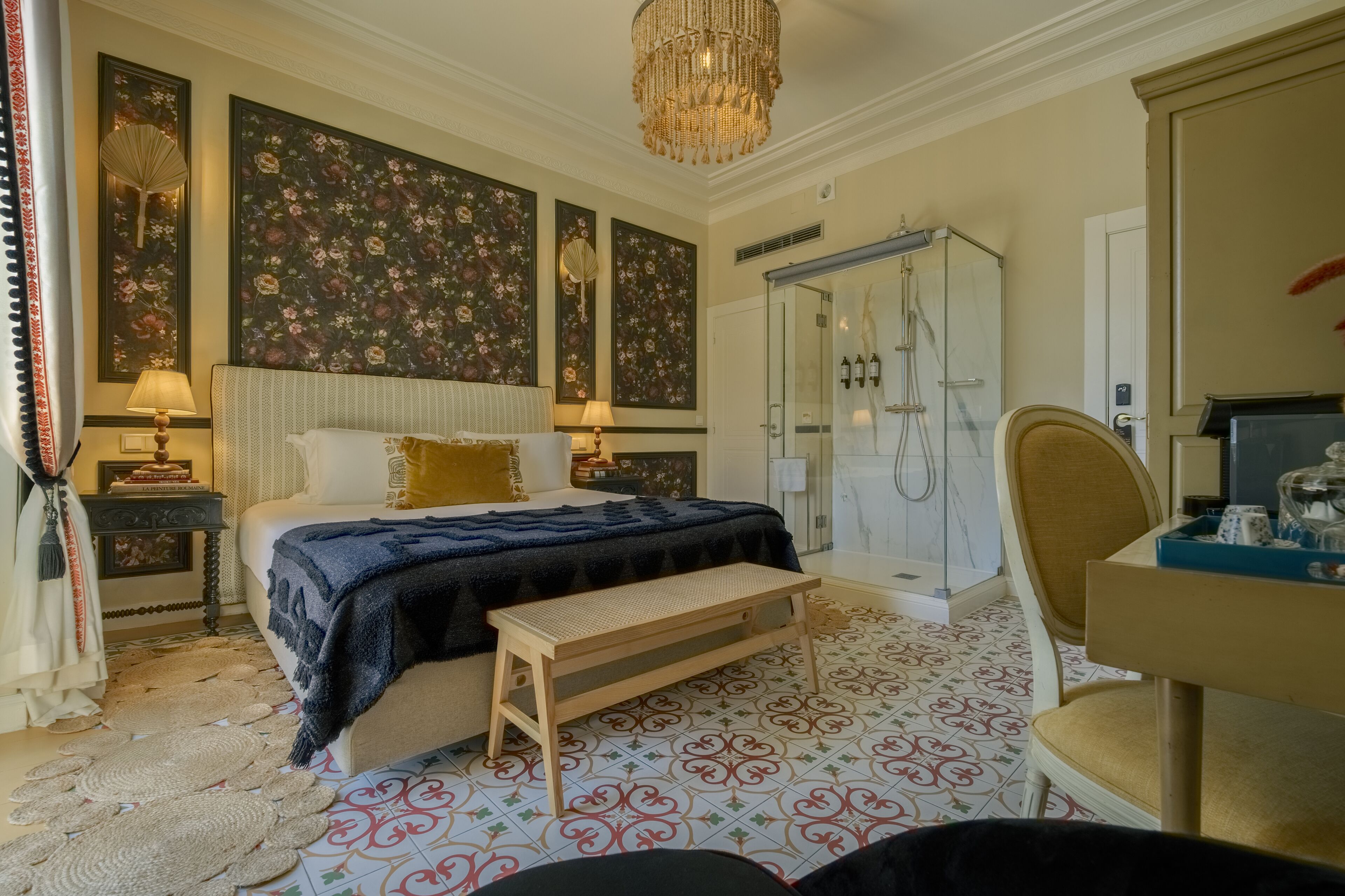 FLORBELA ESPANCA 02 | Cortinas opacas, sistema de insonorización, wifi gratis y ropa de cama