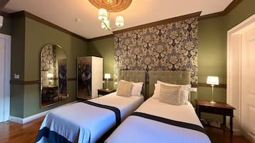 Blackout curtains, soundproofing, free WiFi, bed sheets