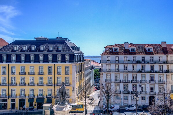 Exterior - Solar dos Poetas (Lisbon)