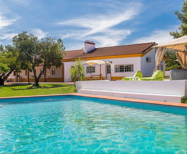 Seasonal outdoor pool