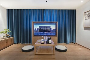 책상, 암막 커튼, 무료 WiFi, 침대 시트